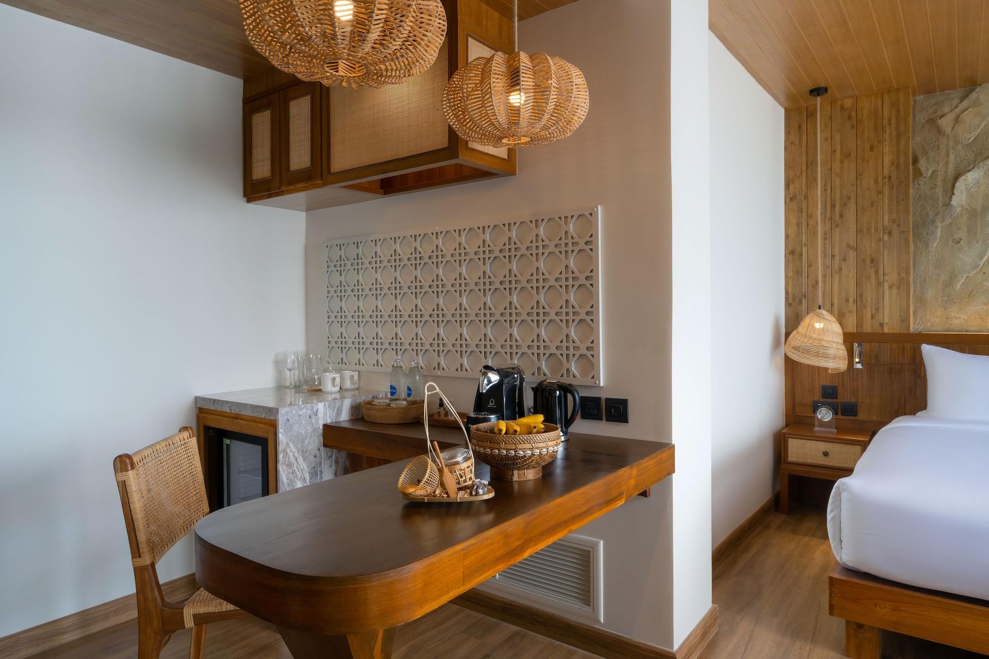 Sinae Phuket Hotell Exteriör bild